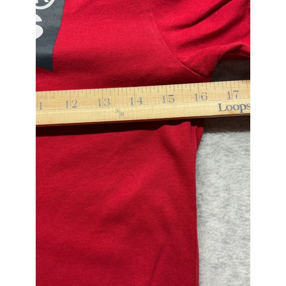 Levis Boys Red Graphic Batwing Logo T-Shirt Size M 10-12 Years Short Sleeve Tee